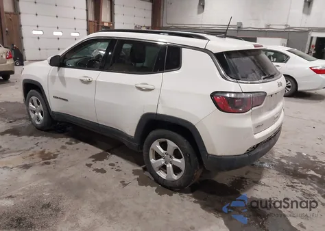 2019 Jeep Compass Latitude 4X4 from USA, damaged, VIN 3C4NJDBB2KT827920